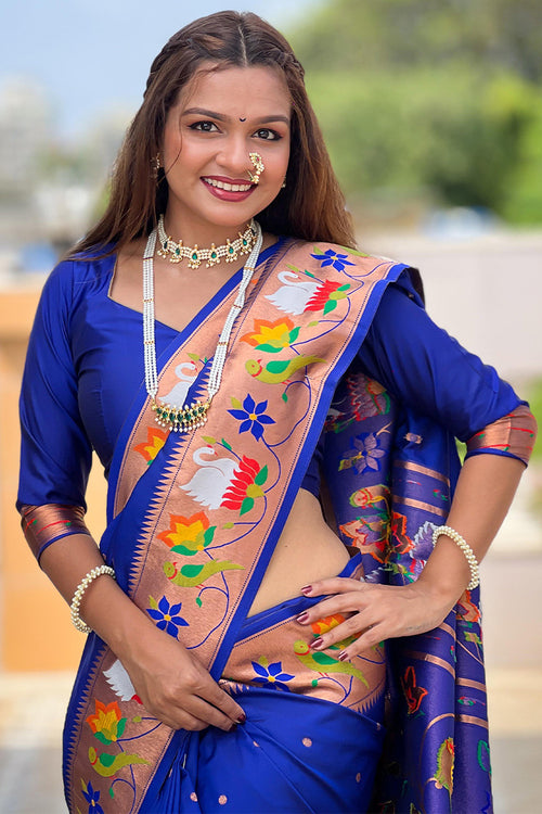 Load image into Gallery viewer, Aplomb Royal Blue Paithani Silk Saree With Scintillating Blouse Piece
