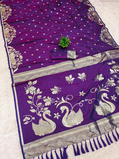 Quixotic Purple Pure Zari Weaving Banarasi Silk Saree With Flamboyant Blouse Piece