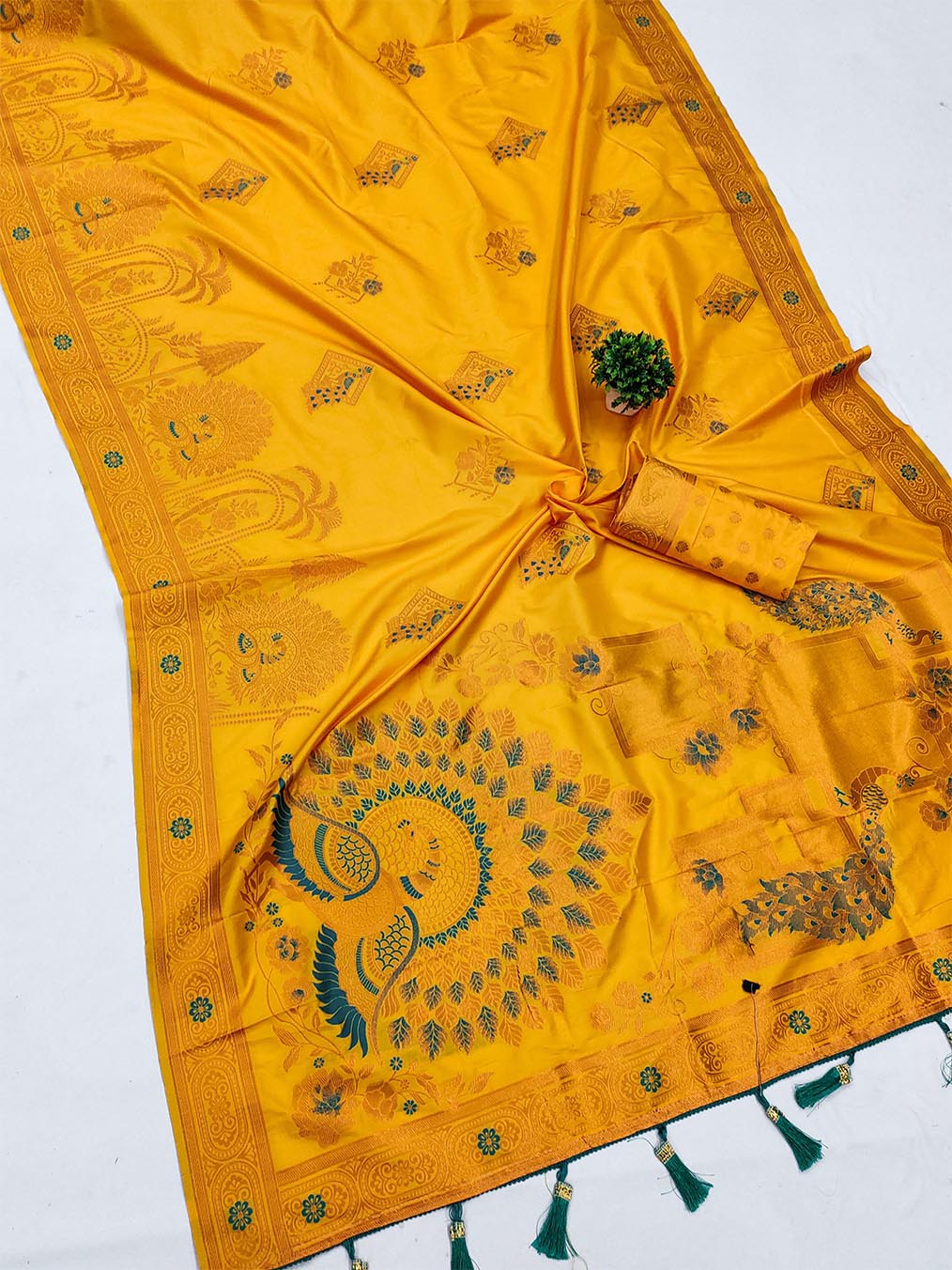 Deserving Yellow Paithani Silk Saree With Stylish Blouse Piece