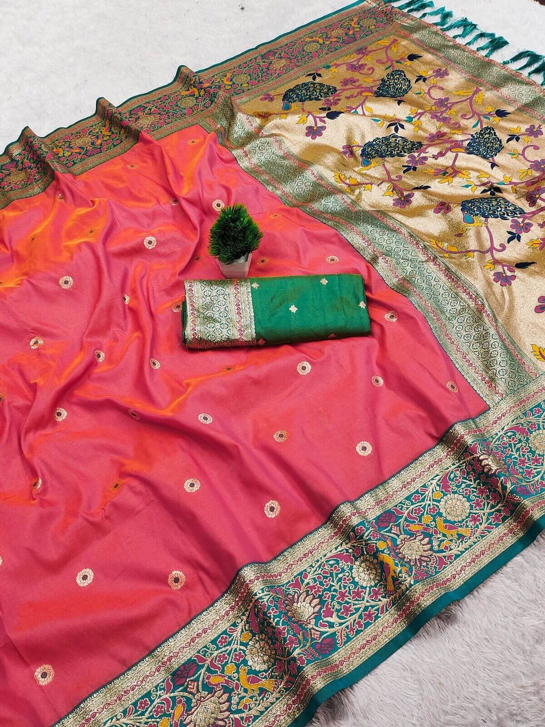Adorable Pink Paithani Silk Saree With Splendiferous Blouse Piece