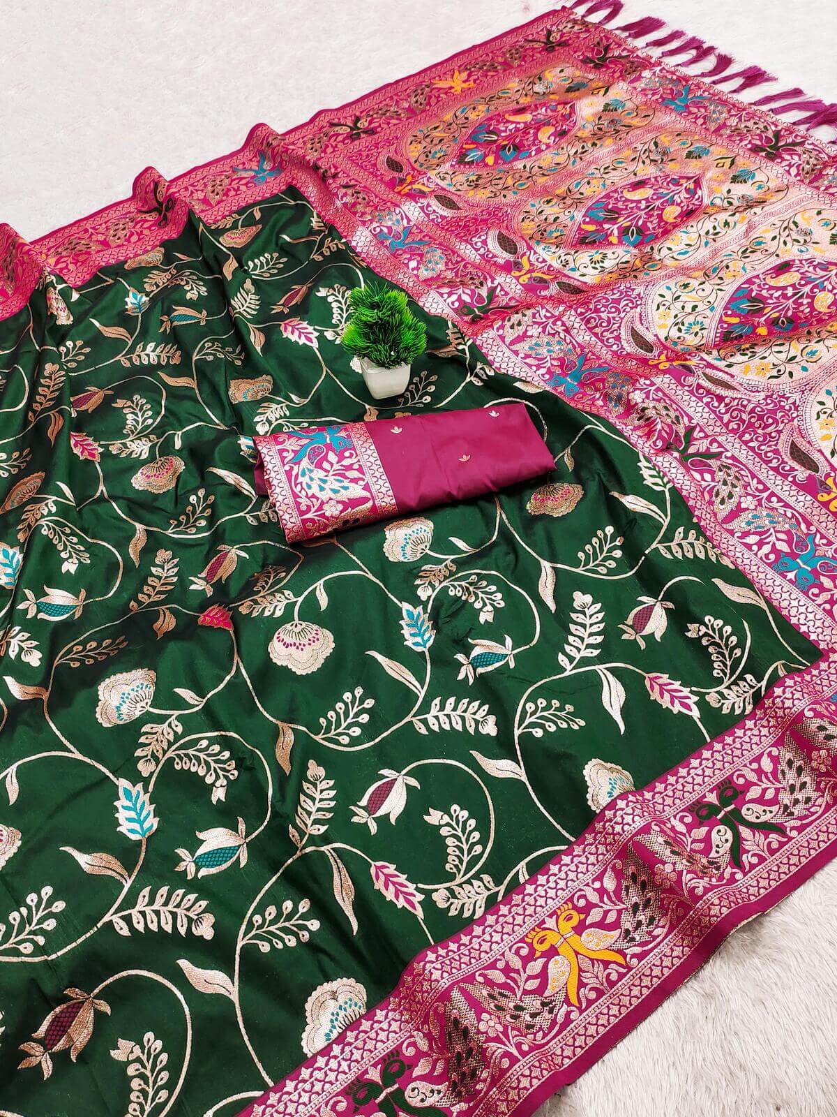 Marvellous Dark Green Paithani Silk Saree With Diaphanous Blouse Piece
