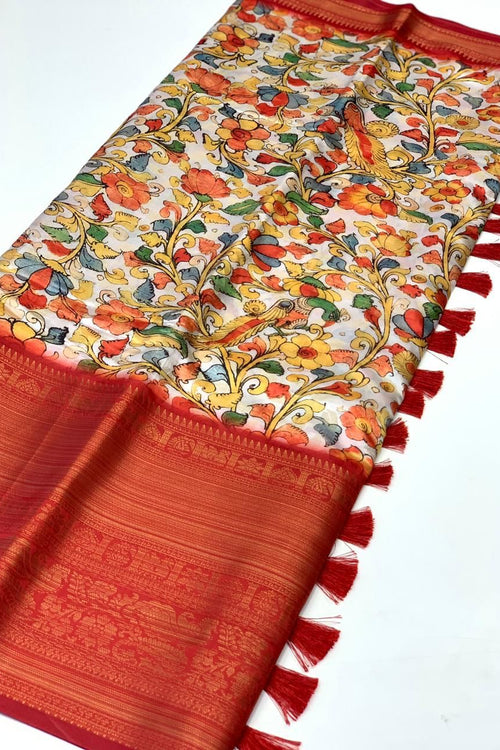 Load image into Gallery viewer, Gratifying Beige Kalamkari Printed Saree With Desiring Blouse Piece
