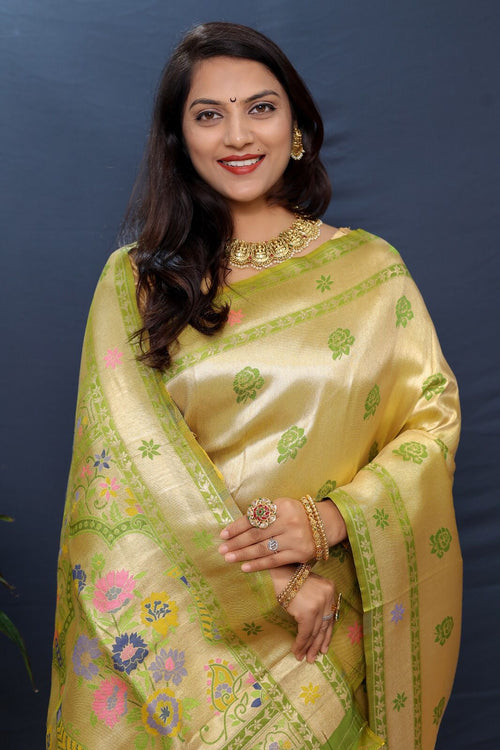 Load image into Gallery viewer, Palimpsest Green Paithani Silk Saree With Scintillating Blouse Piece
