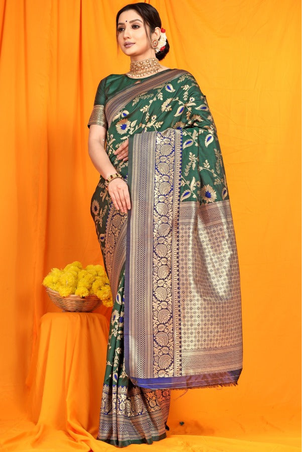 Mesmerising Green Kanjivaram Silk With Tremendous Blouse Piece