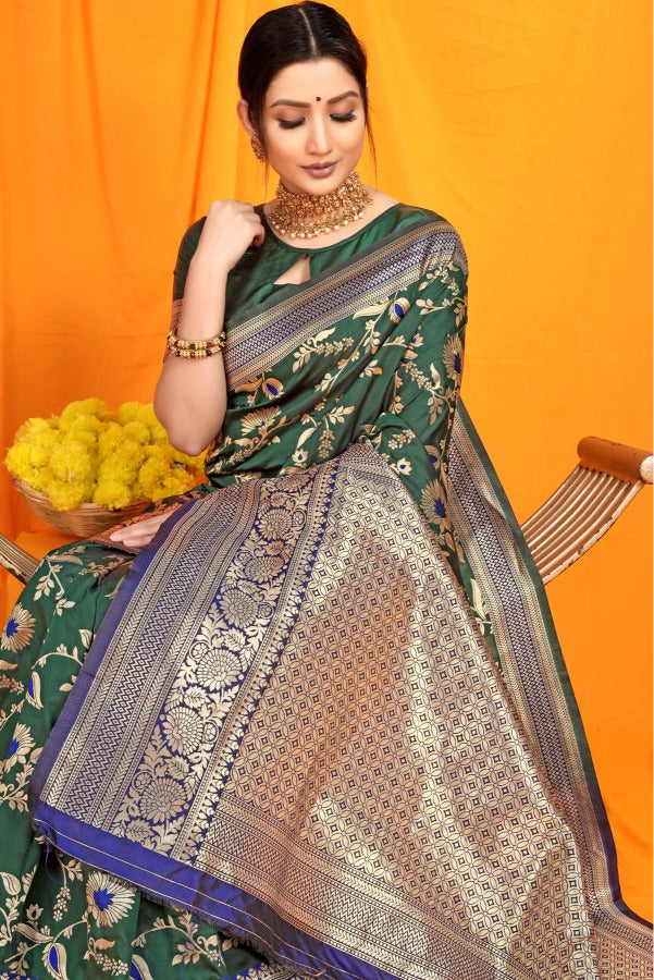 Mesmerising Green Kanjivaram Silk With Tremendous Blouse Piece