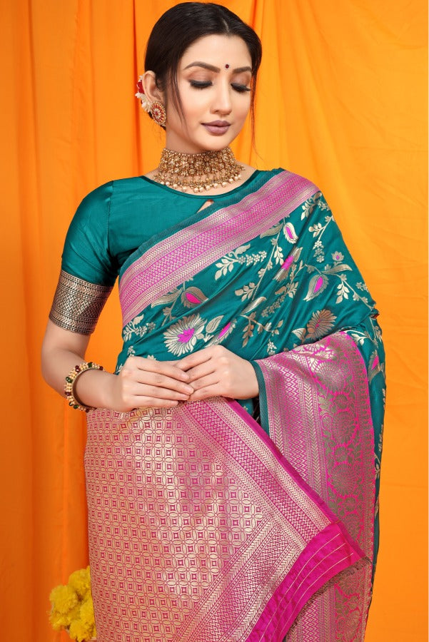 Alluring Rama Kanjivaram Silk With Tremendous Blouse Piece