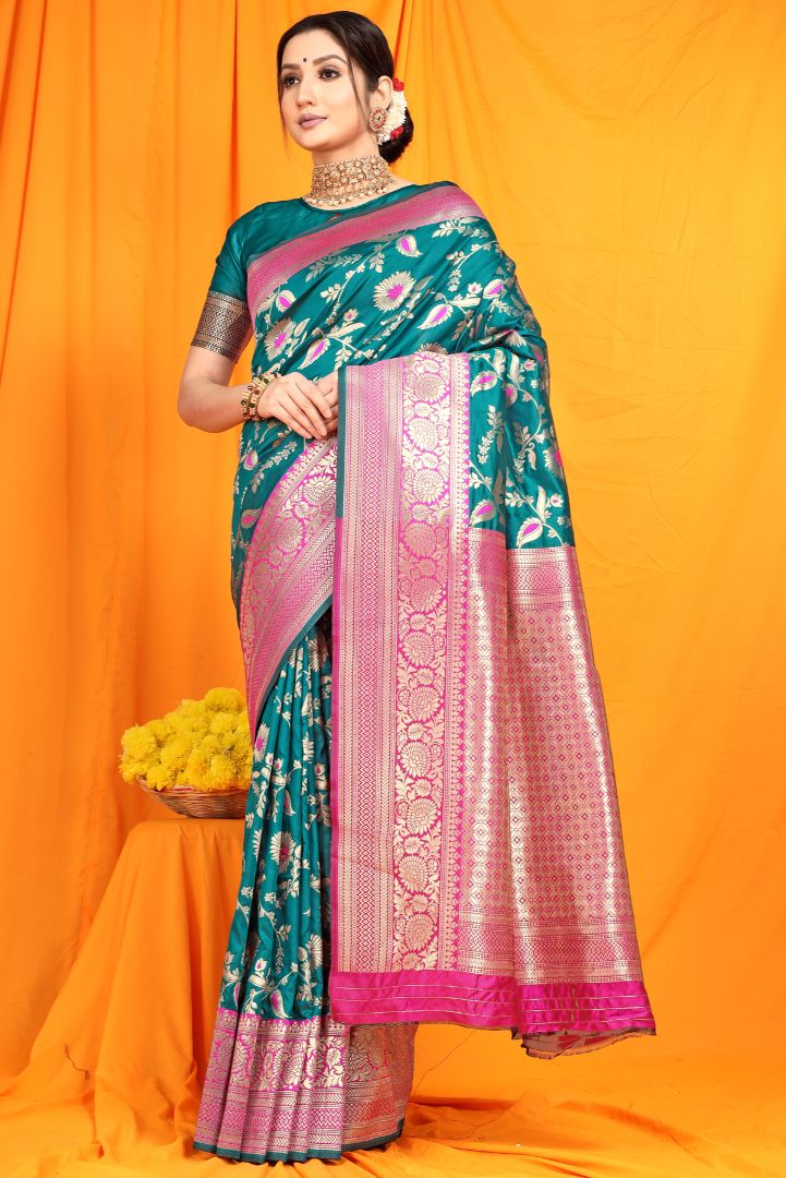 Alluring Rama Kanjivaram Silk With Tremendous Blouse Piece