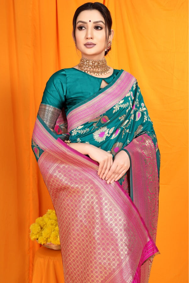 Alluring Rama Kanjivaram Silk With Tremendous Blouse Piece