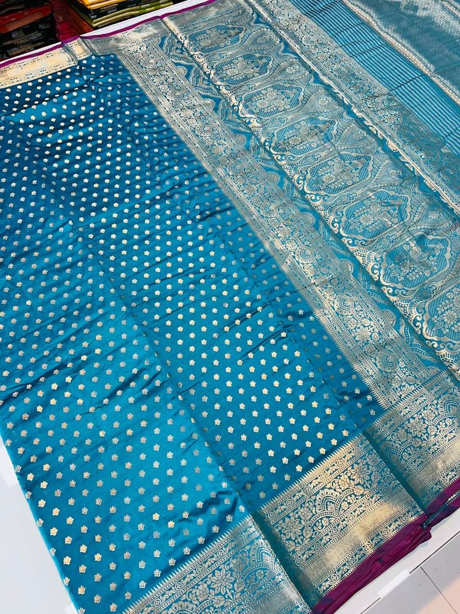 Improbable Firozi Soft Banarasi Silk Saree With Exquisite Blouse Piece