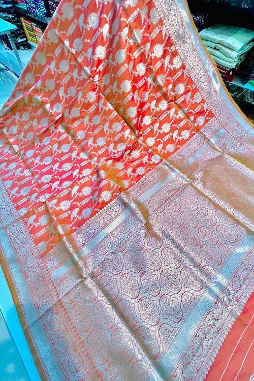 Load image into Gallery viewer, Energetic Pink Soft Banarasi Silk Saree With Refreshing Blouse
