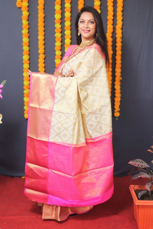 Load image into Gallery viewer, Outstanding Beige Kanjivaram Silk With Extraordinary Blouse Piece
