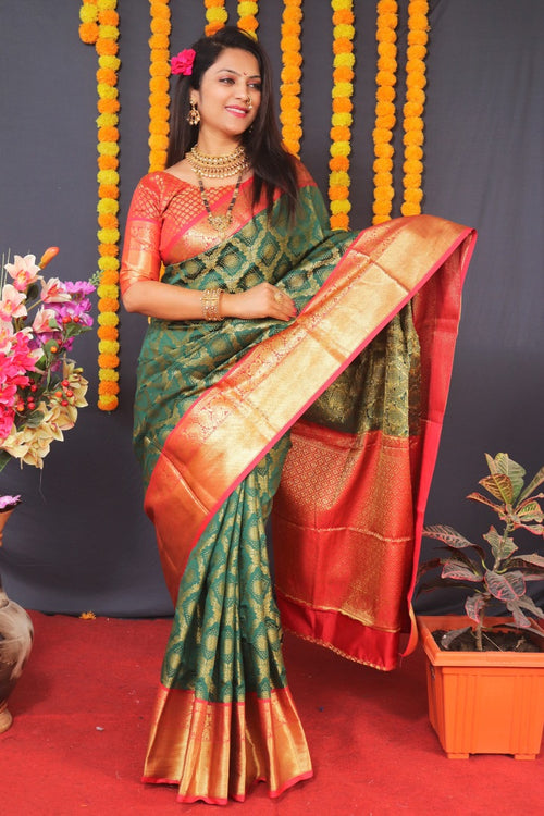 Load image into Gallery viewer, Charming Dark Green Kanjivaram Silk With Extraordinary Blouse Piece
