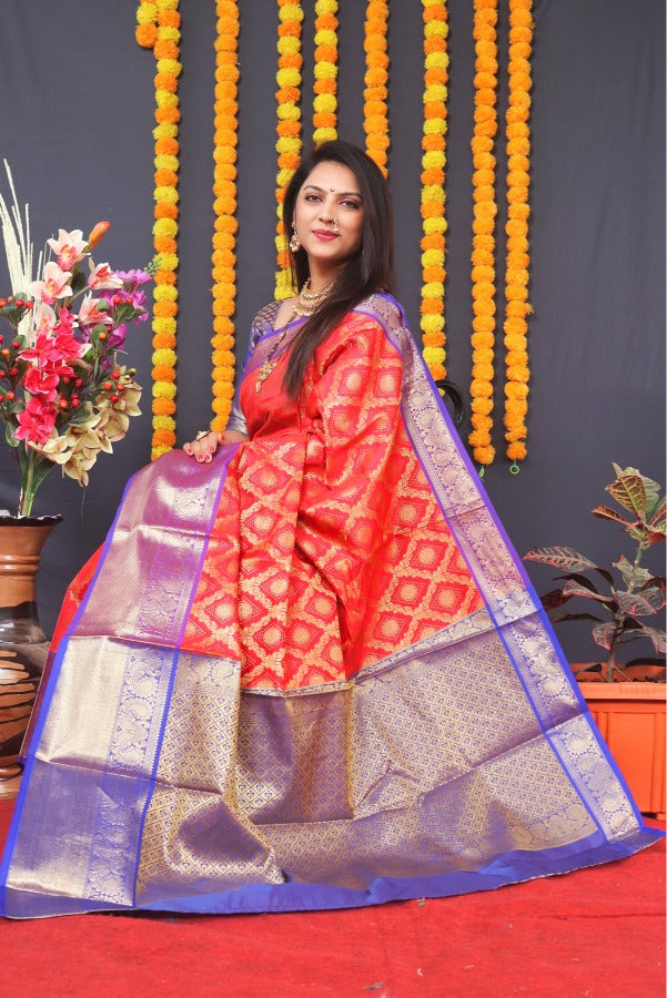 Eye-catching Red Kanjivaram Silk With Extraordinary Blouse Piece