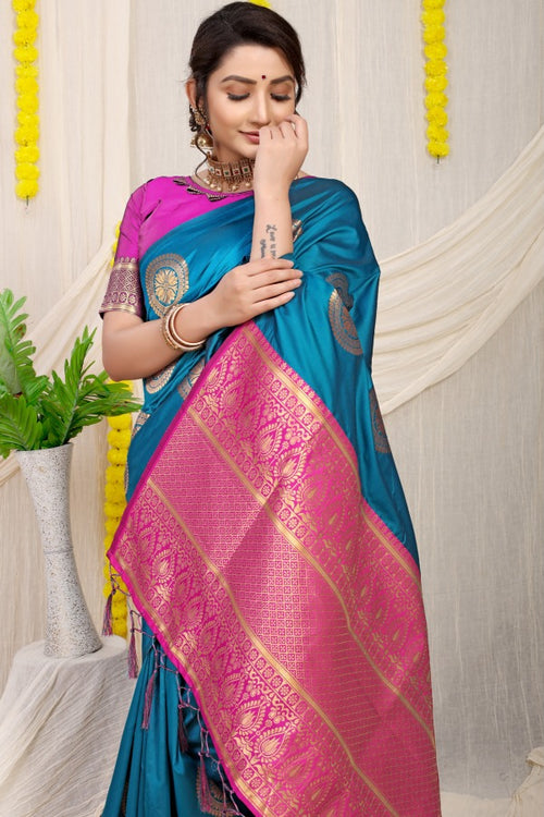 Load image into Gallery viewer, Elegant Firozi Kanjivaram Silk Saree and Angelic Blouse Piece
