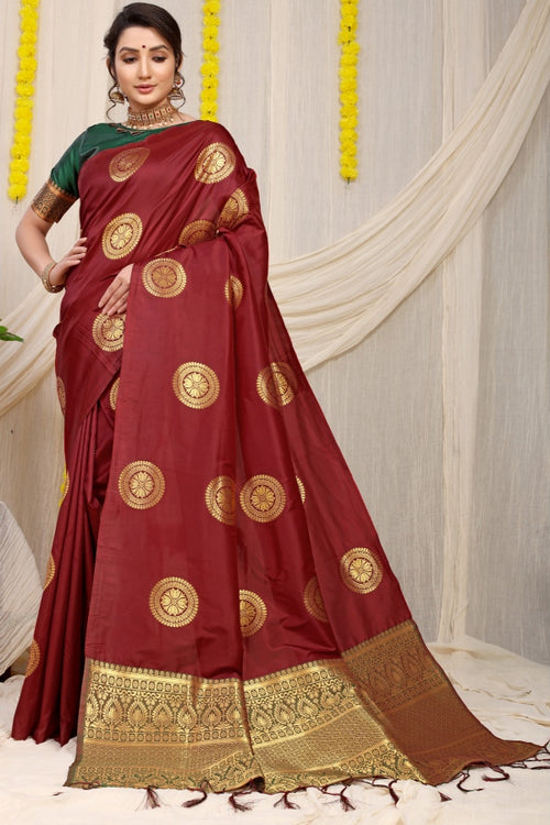 Load image into Gallery viewer, Sensational Maroon Kanjivaram Silk Saree and Angelic Blouse Piece
