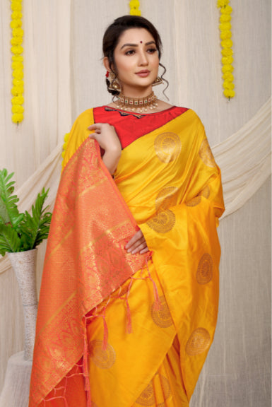 Load image into Gallery viewer, Ethnic Yellow Kanjivaram Silk Saree and Angelic Blouse Piece
