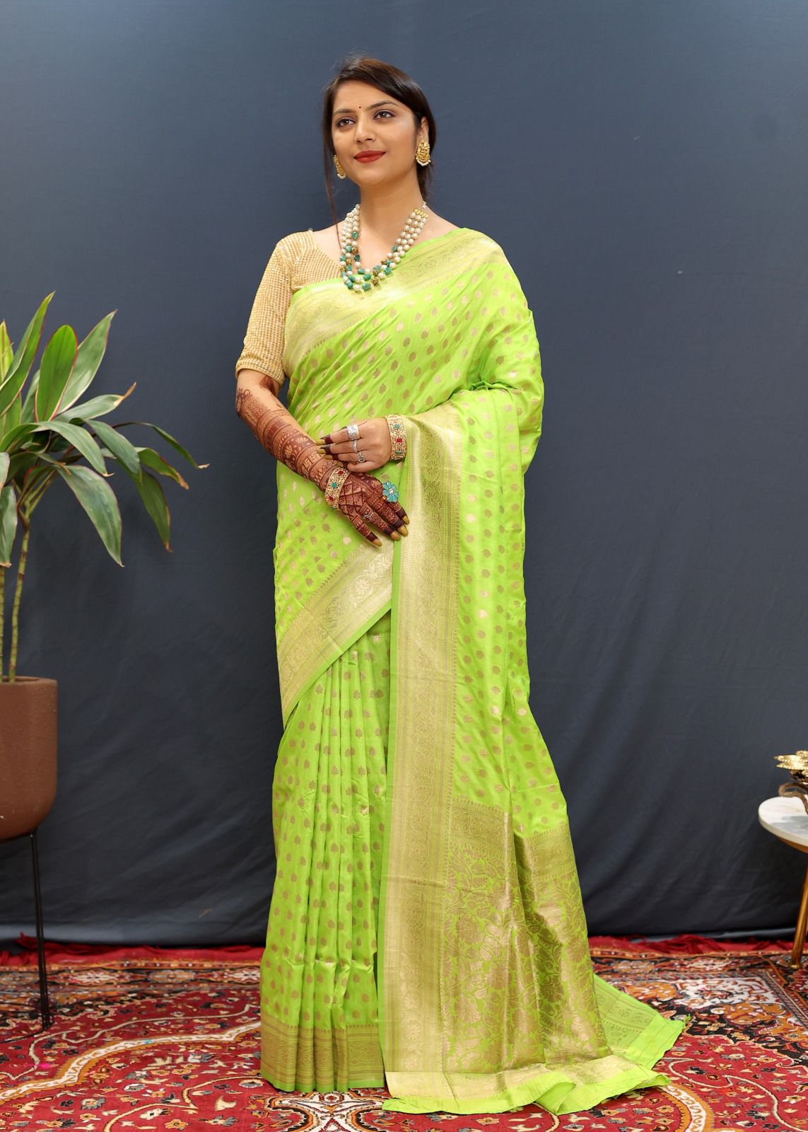 Smashing Parrot Soft Banarasi Silk Saree With Amiable Blouse Piece