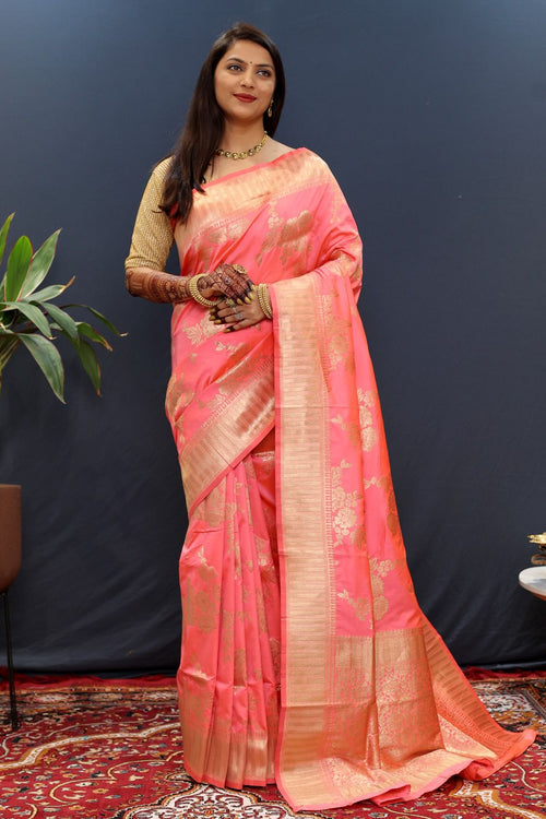 Load image into Gallery viewer, Pleasurable Baby Pink Soft Banarasi Silk Saree With Tantalizing Blouse Piece
