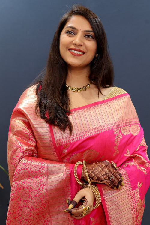 Load image into Gallery viewer, Propinquity Dark Pink Soft Banarasi Silk Saree With Ineffable Blouse Piece
