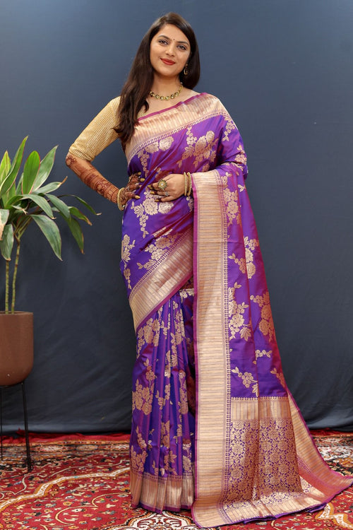 Load image into Gallery viewer, Dissemble Purple Soft Banarasi Silk Saree With Pulsating Blouse Piece
