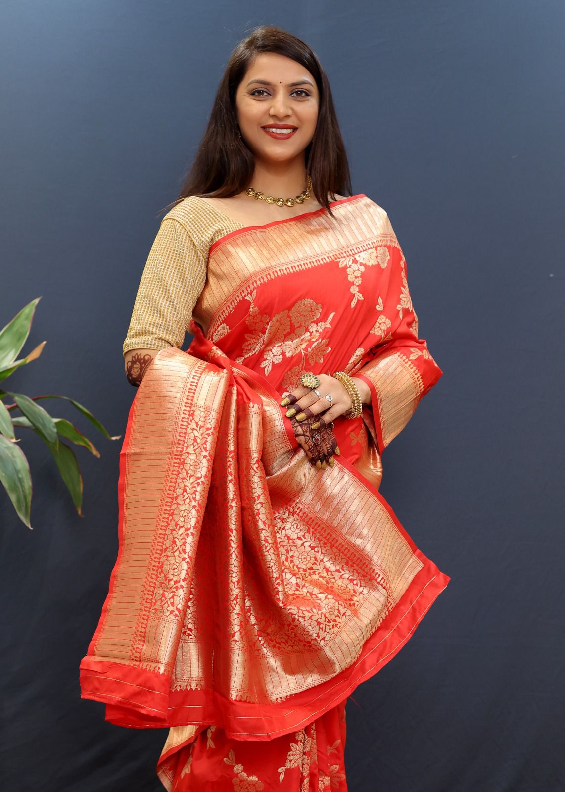 Assemblage Red Soft Banarasi Silk Saree With Exquisite Blouse Piece