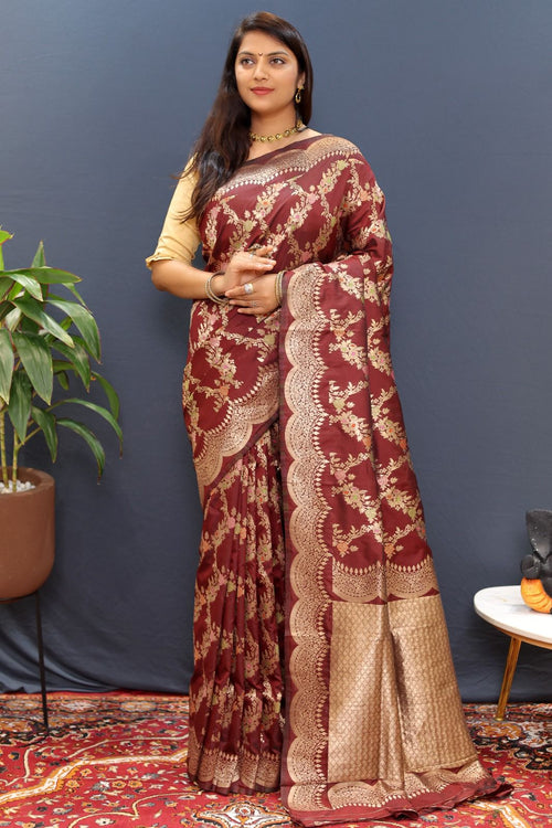 Load image into Gallery viewer, Twirling Maroon Soft Banarasi Silk Saree With Exceptional Blouse Piece
