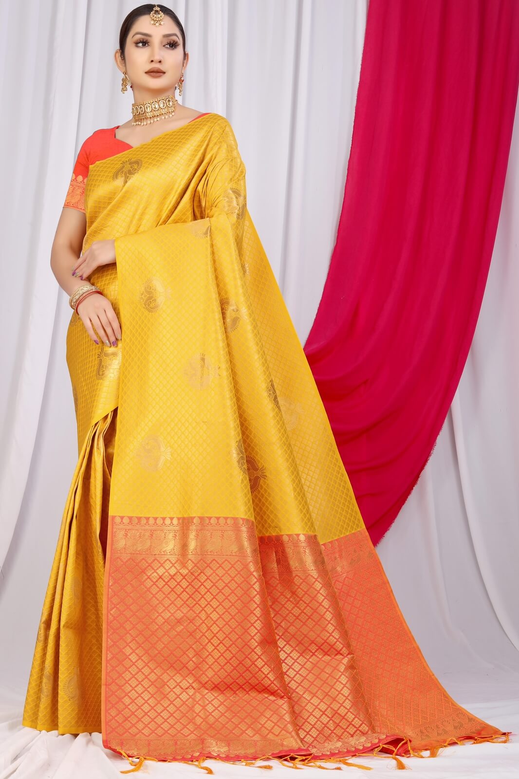 Bucolic Yellow Soft Silk Saree With Incredible Blouse Piece