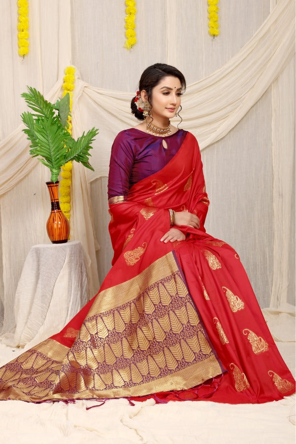 Phenomenal Red Banarasi Silk With Outstanding Blouse Piece