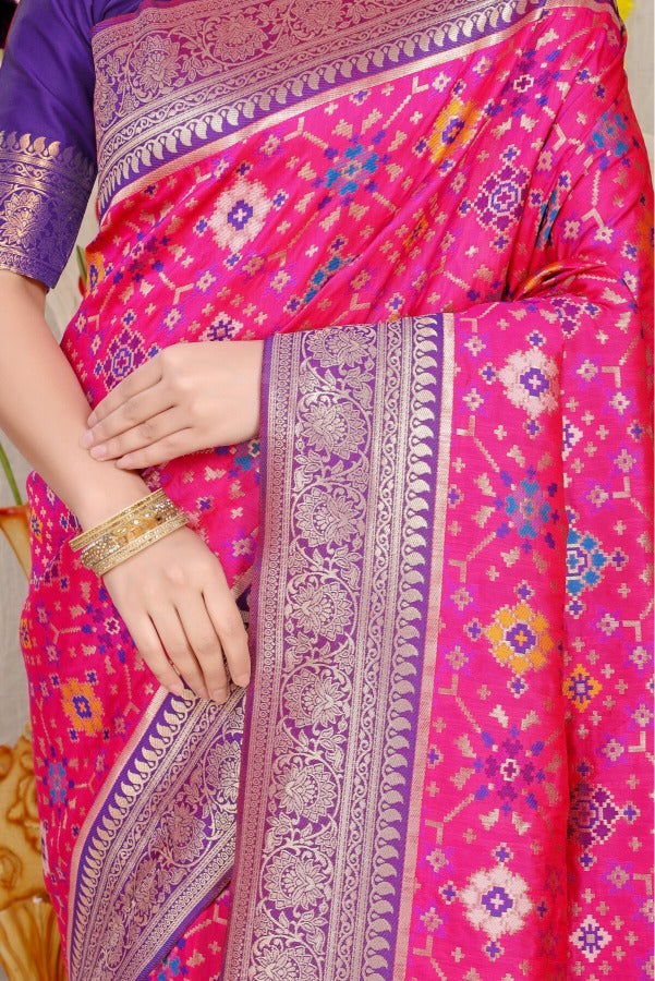 Wonderful Dark Pink Soft Patola Silk Saree with Demanding Blouse Piece