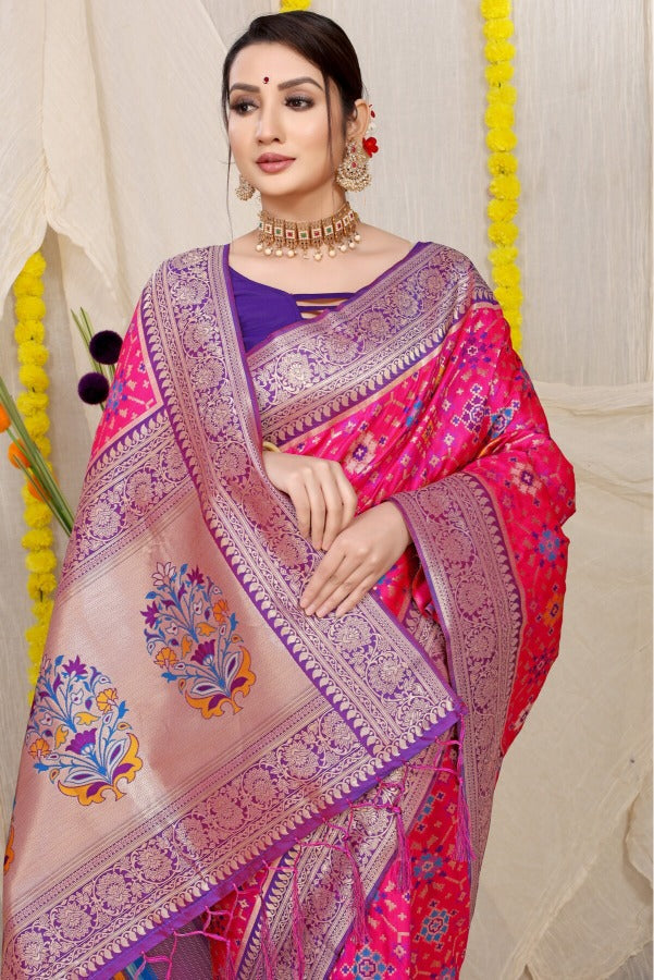 Wonderful Dark Pink Soft Patola Silk Saree with Demanding Blouse Piece