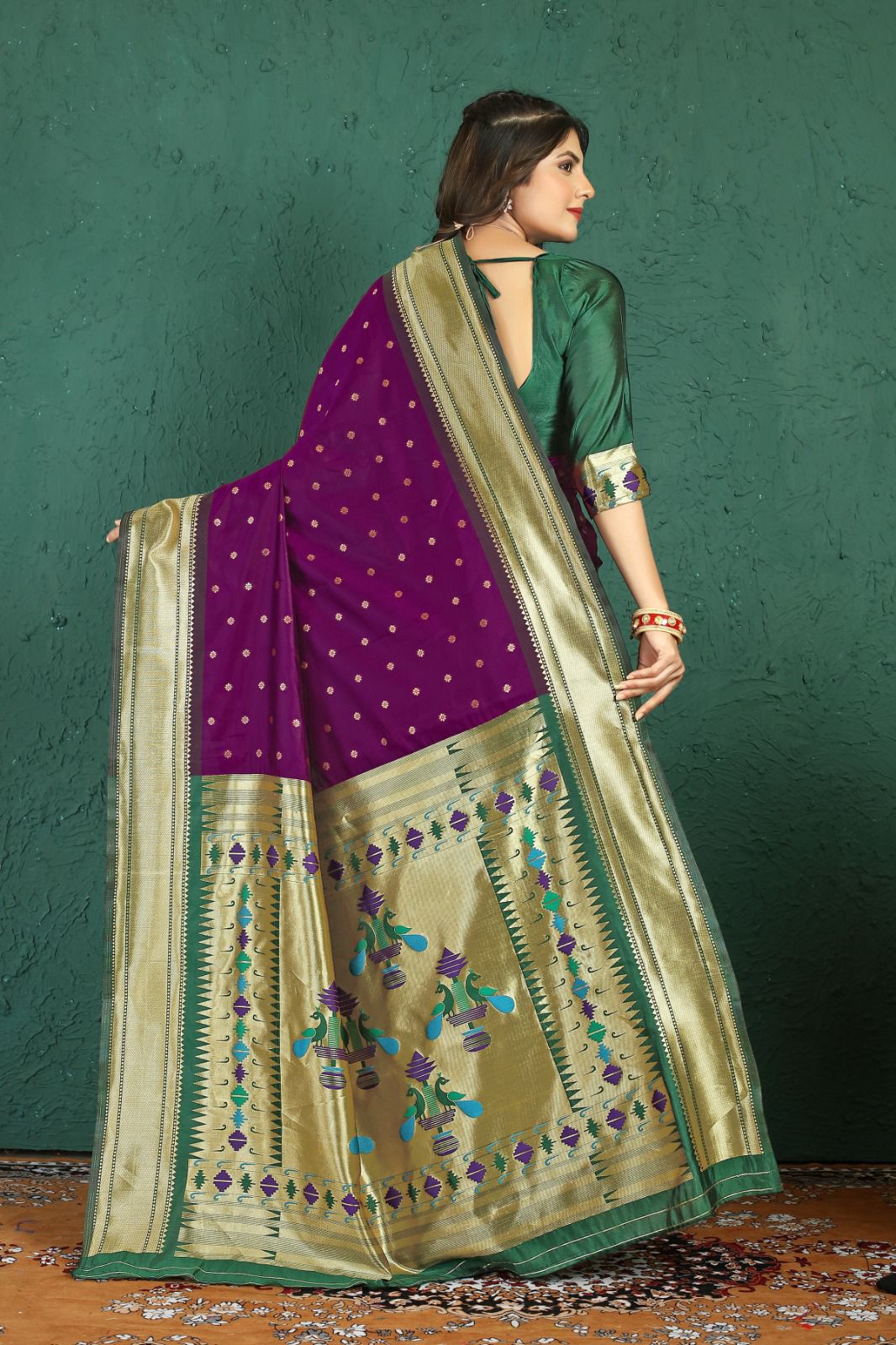 Skinny Purple Paithani Silk Saree With Capricious Blouse Piece