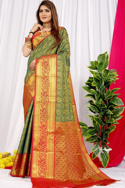 Load image into Gallery viewer, Gleaming Green Soft Banarasi Silk Saree With Impressive Blouse Piece
