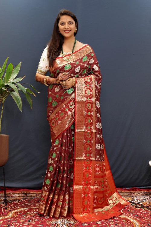 Load image into Gallery viewer, Imbrication Wine Patola Silk Saree with Glamorous Blouse Piece
