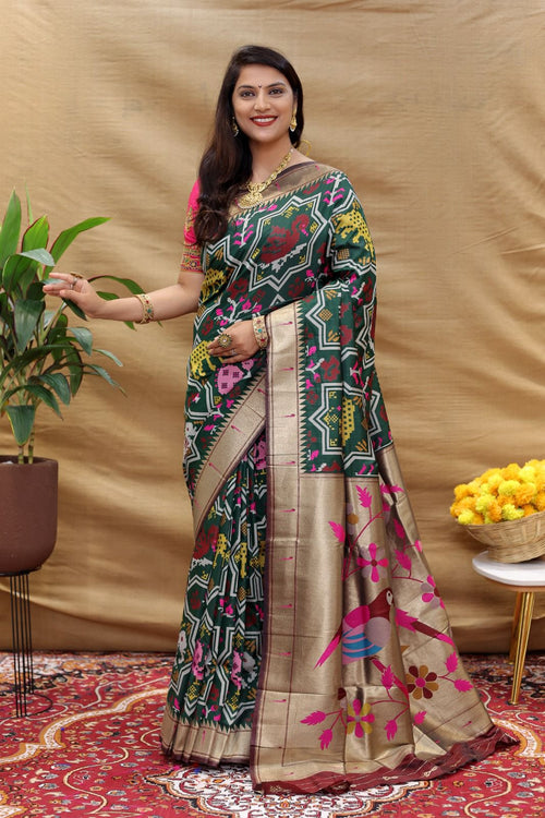 Load image into Gallery viewer, Winsome Dark Green Paithani Silk Saree With Ethnic Blouse Piece
