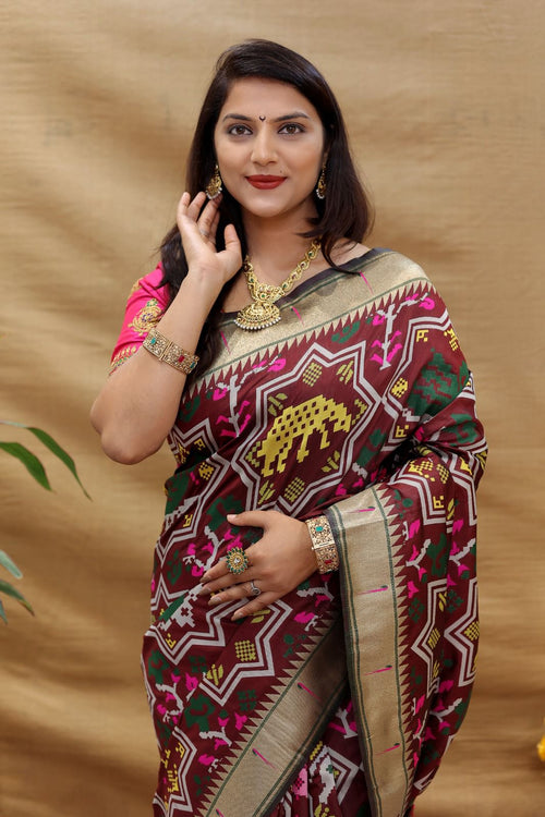 Load image into Gallery viewer, Trendy Wine Paithani Silk Saree With Stylish Blouse Piece
