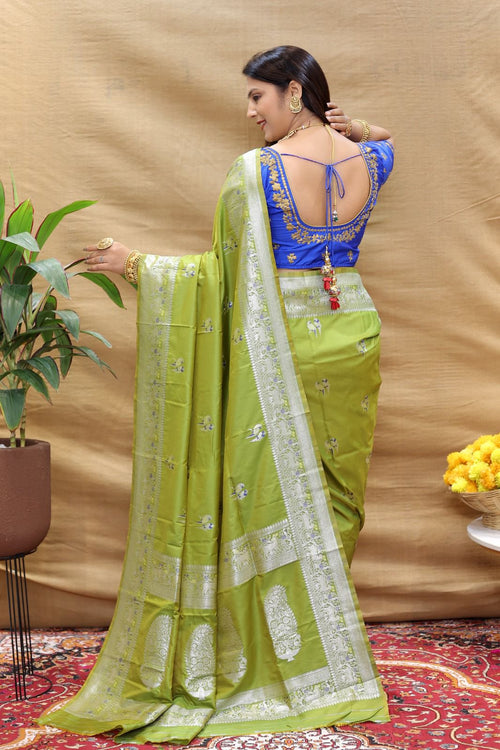 Load image into Gallery viewer, Fairytale Green Soft Banarasi Silk Saree With Chatoyant Blouse Piece
