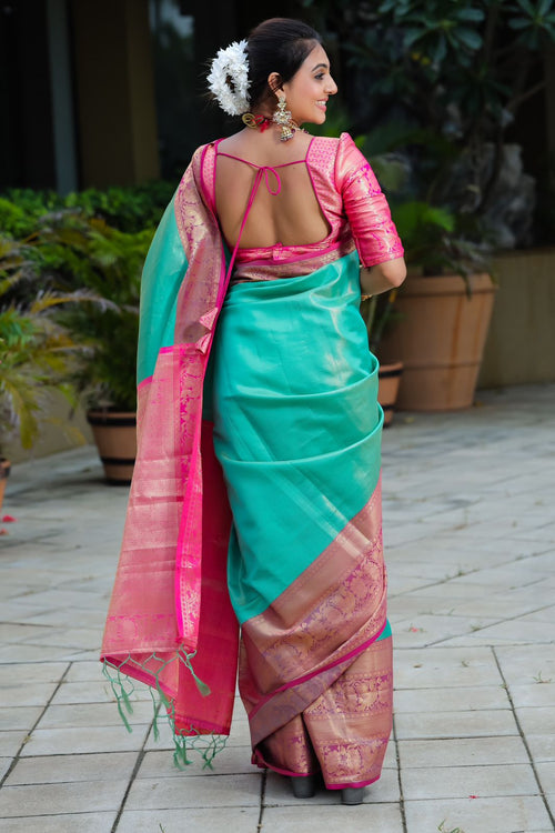 Load image into Gallery viewer, Magnetic Sea Green Kanjivaram Silk Saree With Scintilla Blouse Piece
