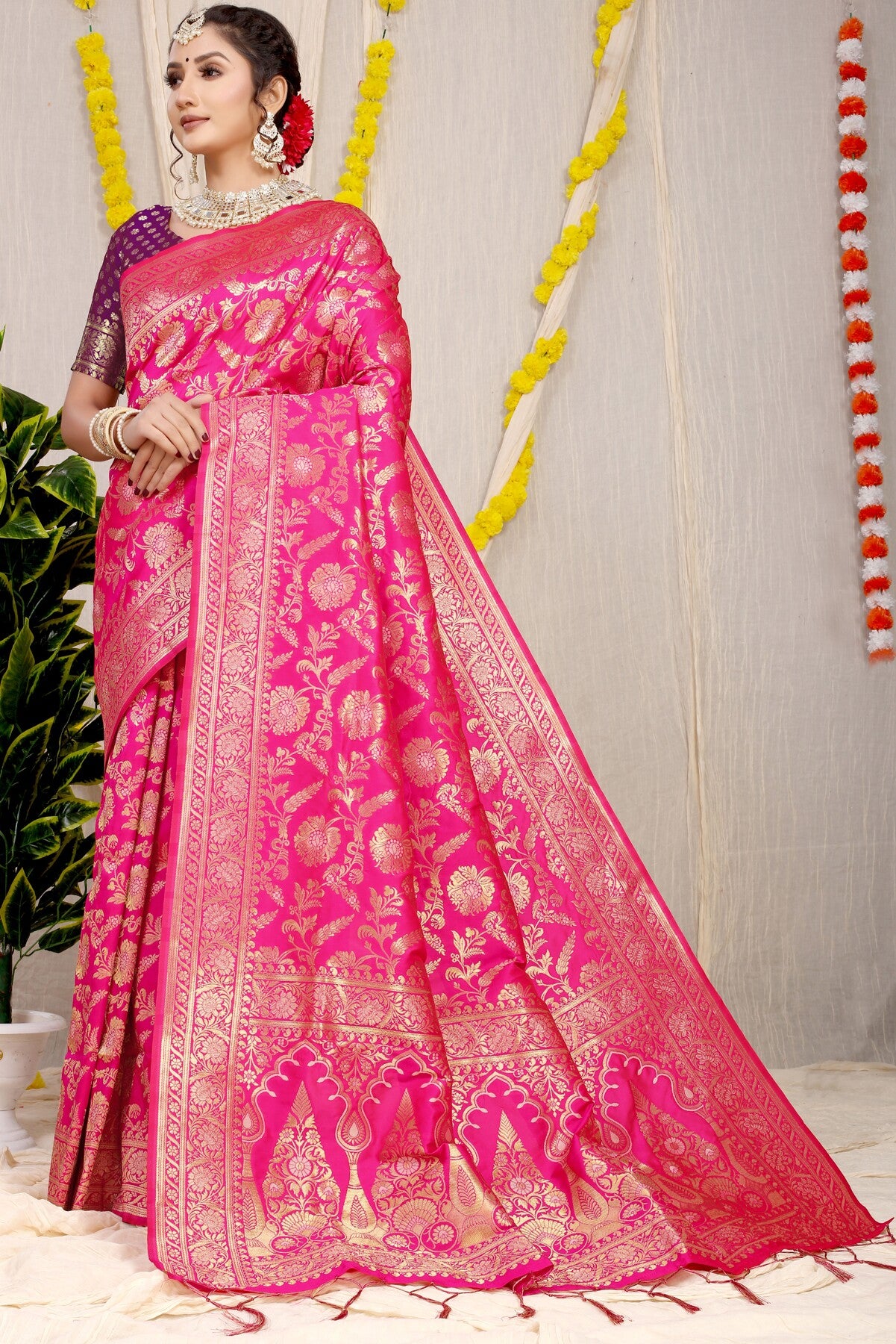 Extraordinary Dark Pink Soft Banarasi Silk Saree With Nemesis Blouse Piece