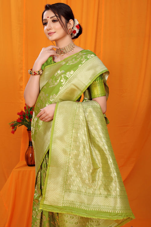 Load image into Gallery viewer, Trendy Green Kanjivaram Silk With Scintilla Blouse Piece
