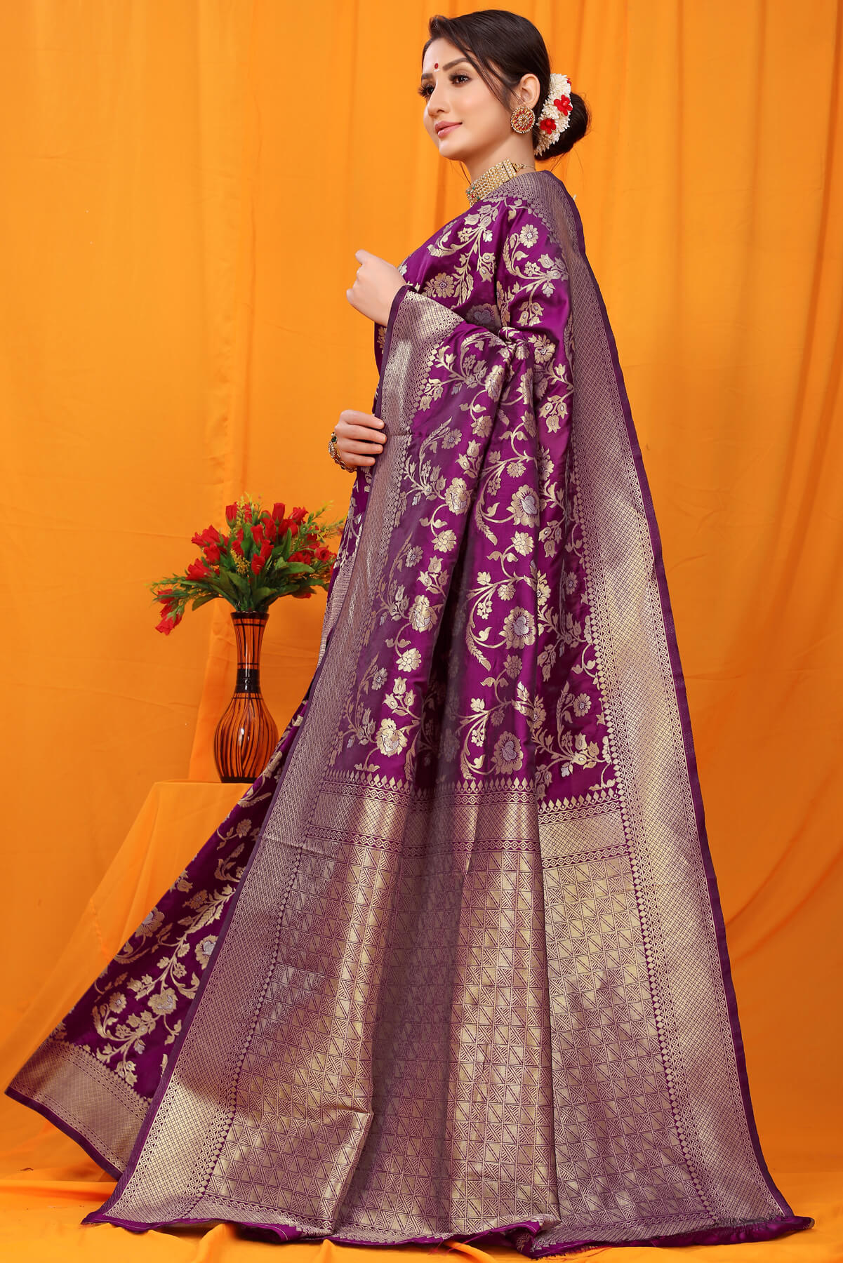 Mesmerising Purple Kanjivaram Silk With Scintilla Blouse Piece