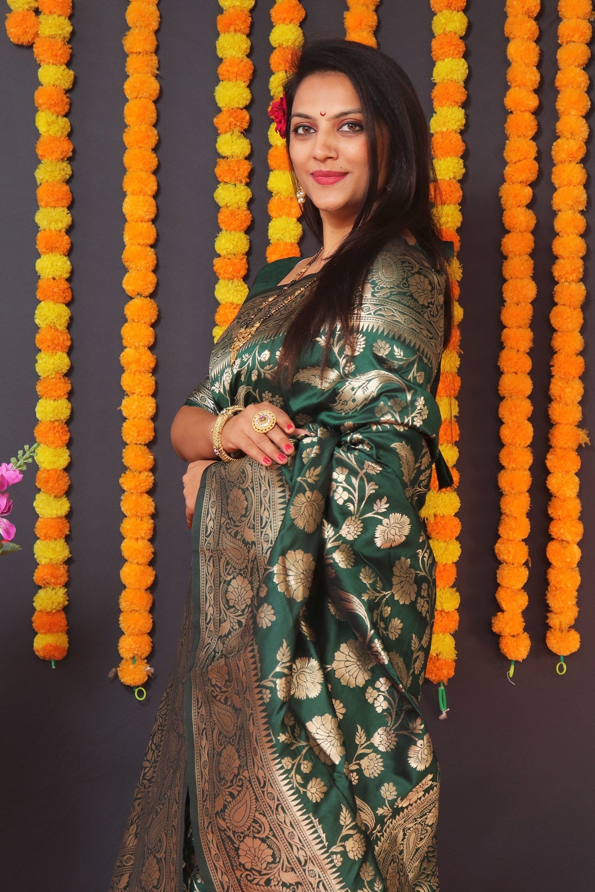 Serendipity Dark Green Banarasi Silk Saree With Pleasurable Blouse Piece