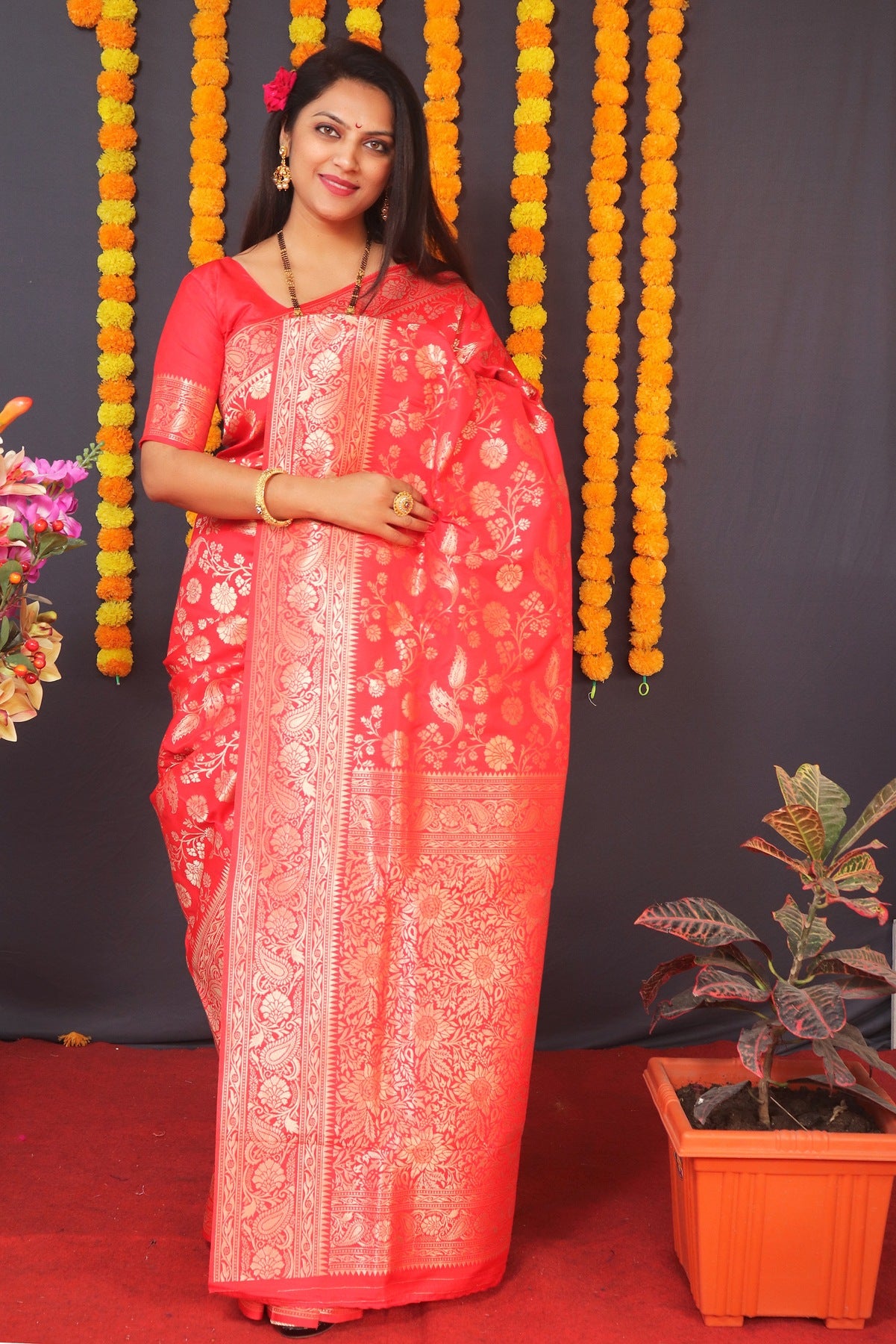 Sumptuous Red Banarasi Silk Saree With Pleasurable Blouse Piece