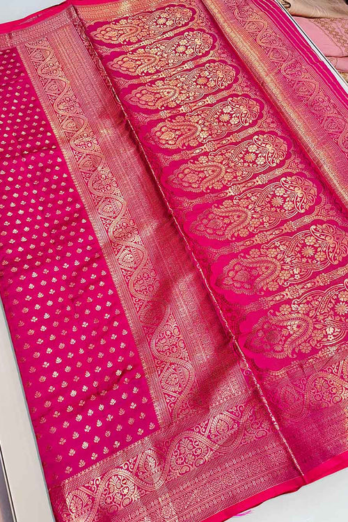 Load image into Gallery viewer, Engaging Dark Pink Soft Banarasi Silk Saree With Fantabulous Blouse
