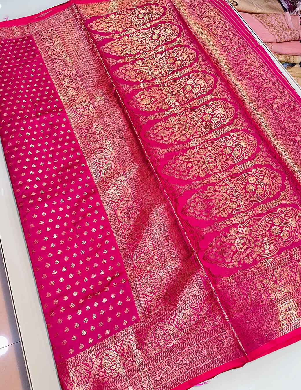 Engaging Dark Pink Soft Banarasi Silk Saree With Fantabulous Blouse