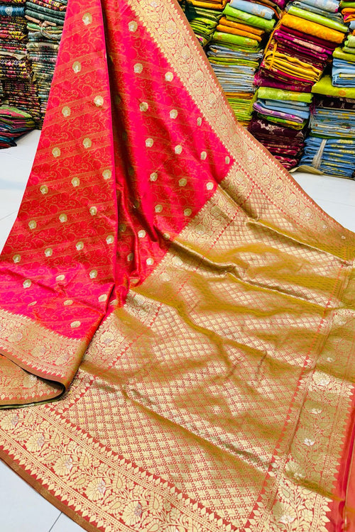 Load image into Gallery viewer, Lovely Dark Pink Soft Banarasi Silk Saree With Deserving Blouse Piece
