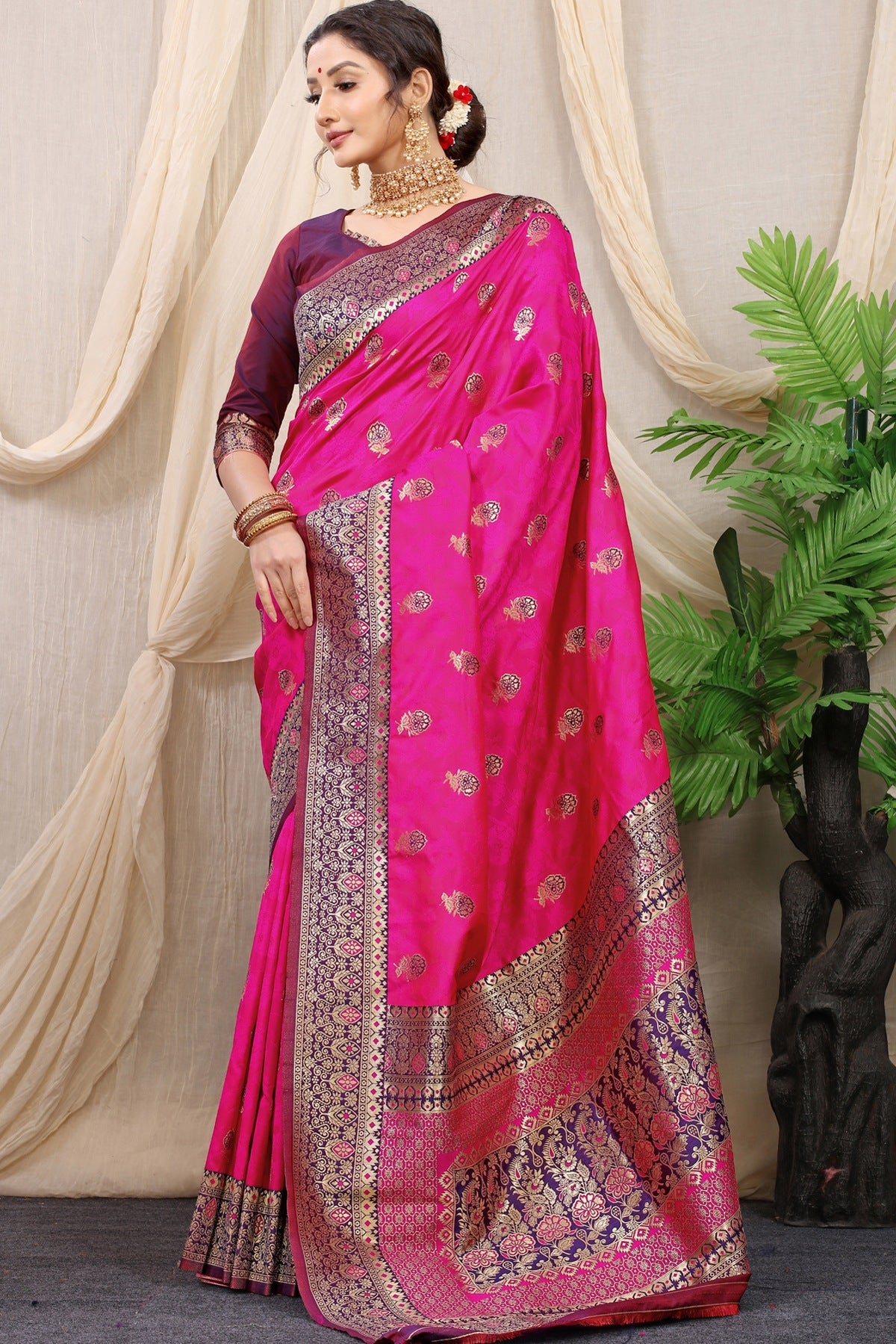 Improbable Dark Pink Banarasi Silk Saree With Redolent Blouse Piece
