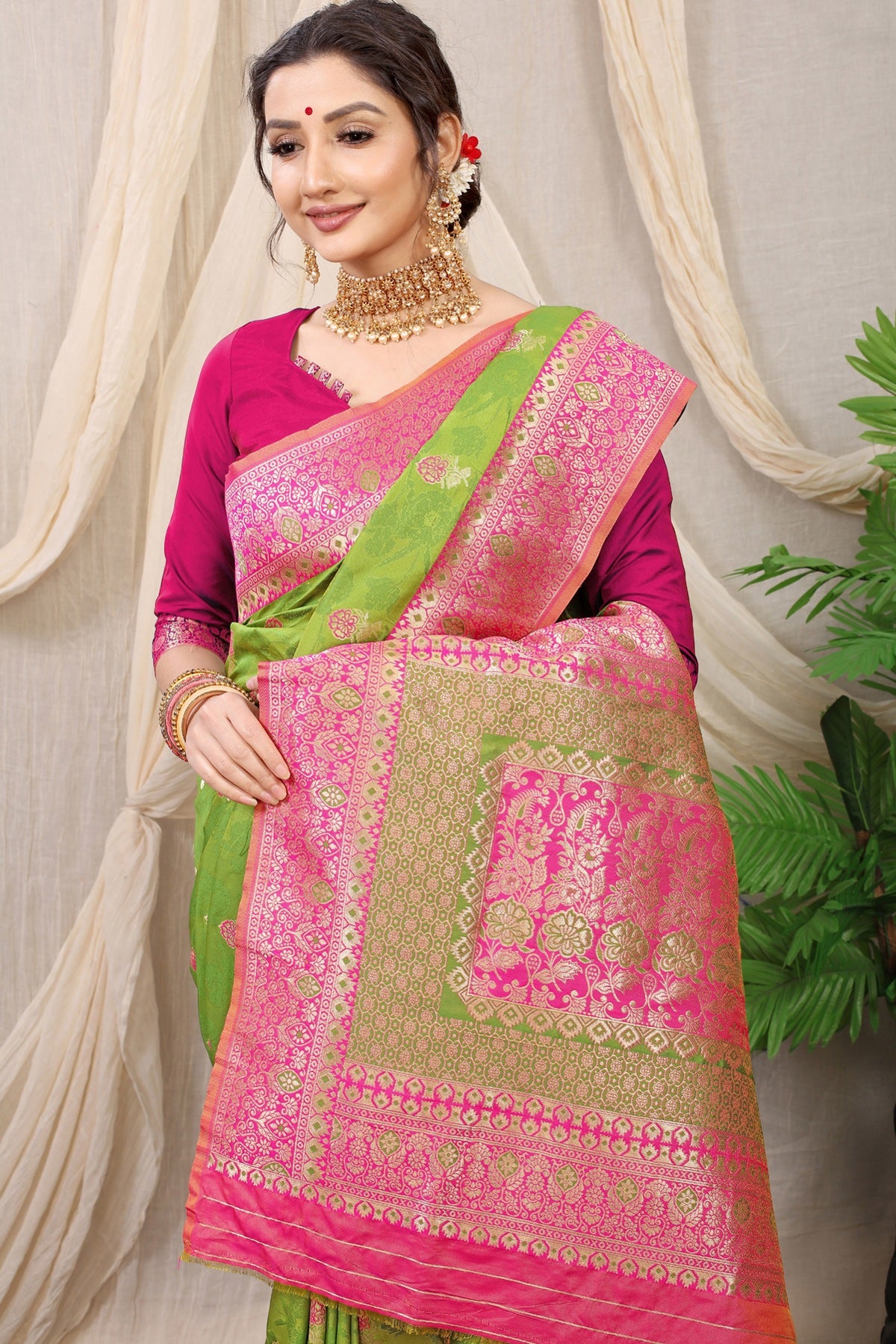 Prodigal Mehndi Banarasi Silk Saree With Redolent Blouse Piece