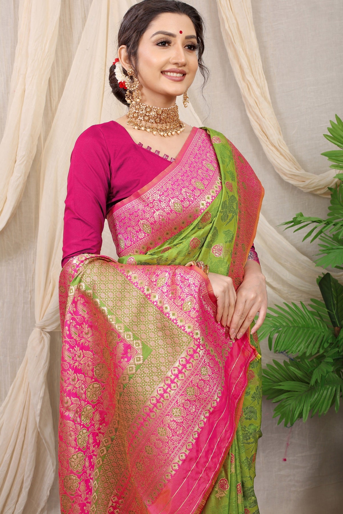Prodigal Mehndi Banarasi Silk Saree With Redolent Blouse Piece