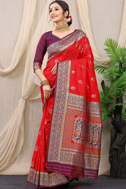 Proficient Red Banarasi Silk Saree With Redolent Blouse Piece