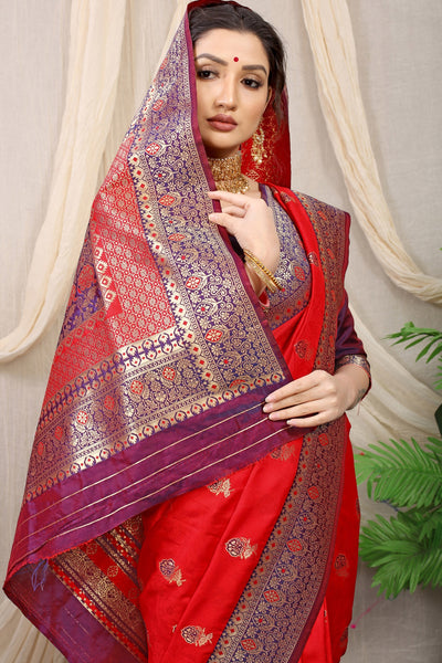 Proficient Red Banarasi Silk Saree With Redolent Blouse Piece